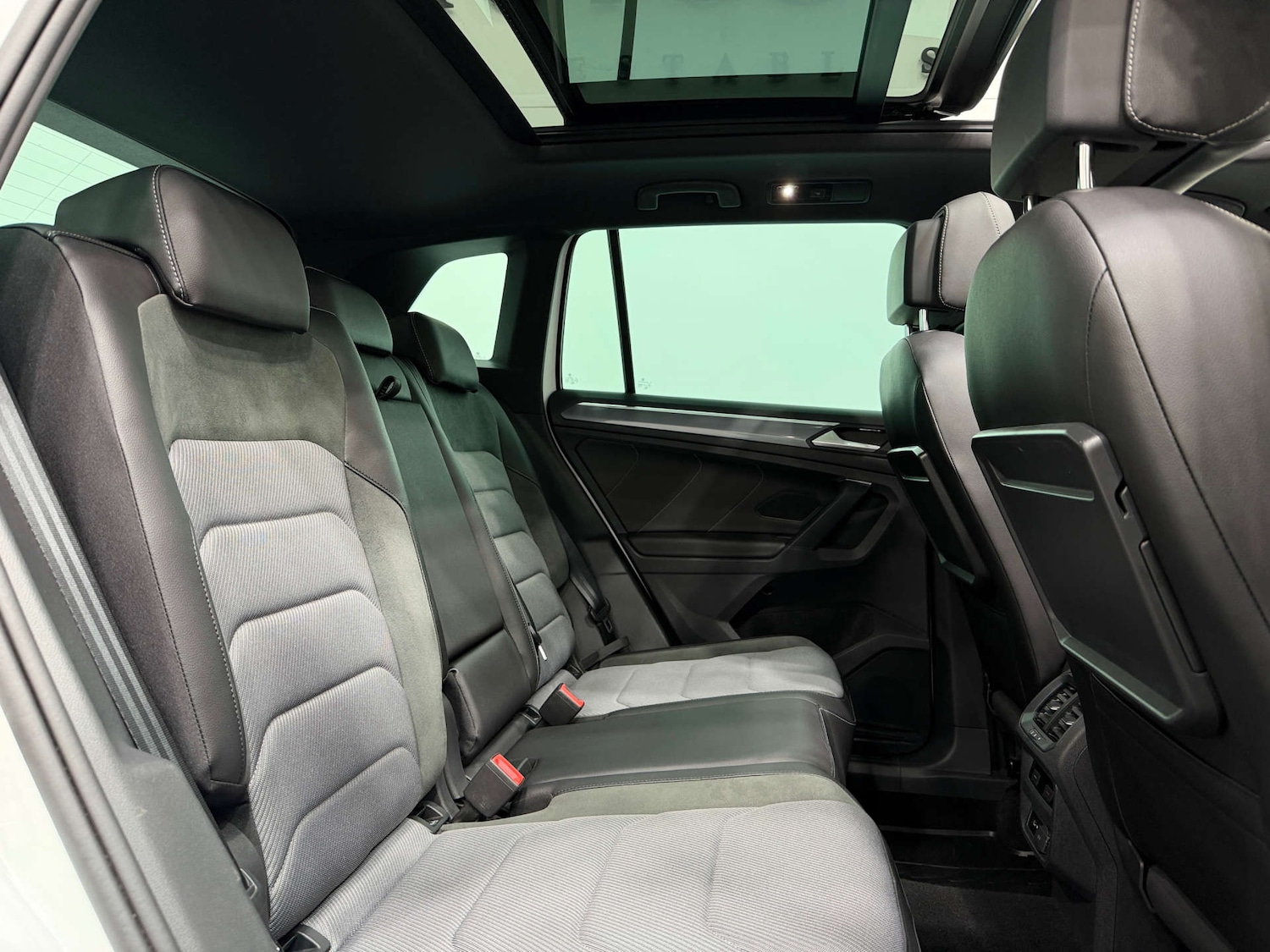 Used Volkswagen Tiguan 2020 for sale - 76330101: Photo 16