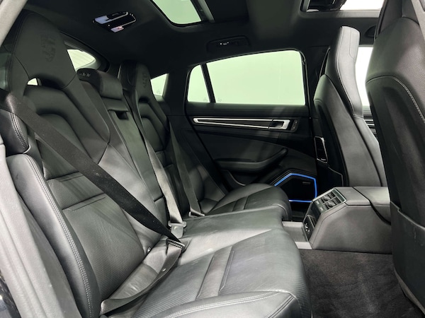 Used Porsche Panamera 2022 for sale - 76206217: Photo 17
