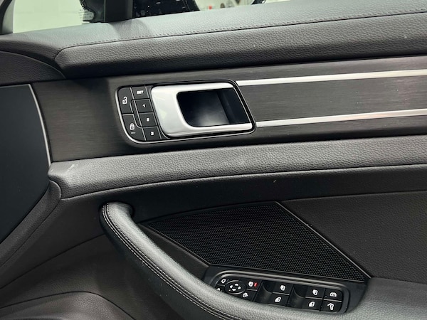 Used Porsche Panamera 2022 for sale - 76206217: Photo 37