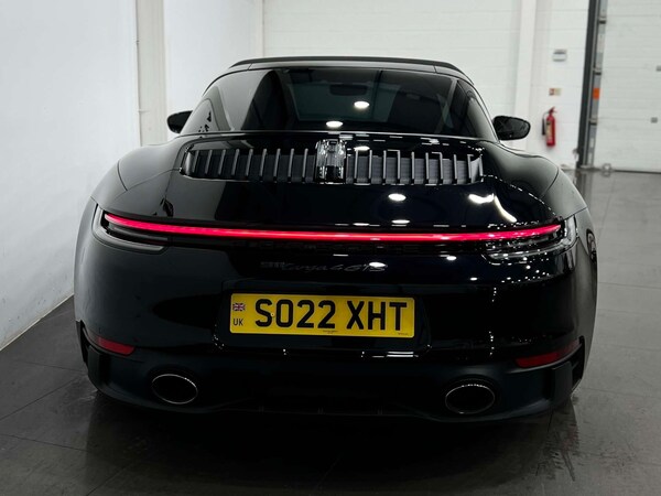 Used Porsche 911 2022 for sale - 76220588: Photo 13