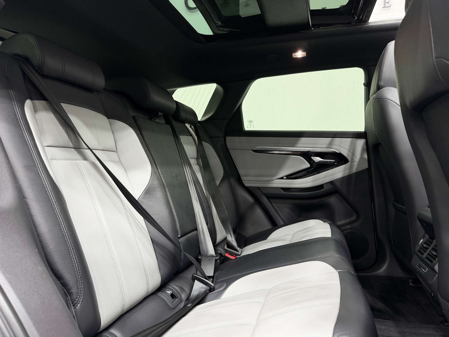 Used Land Rover Range Rover Evoque 2019 for sale - 77531912: Photo 15