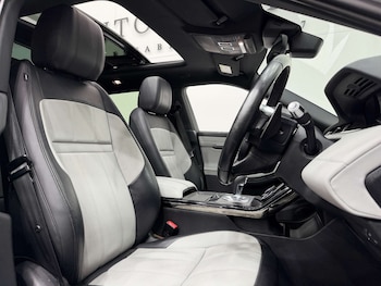 Used Land Rover Range Rover Evoque 2019 for sale - 77531912: Photo