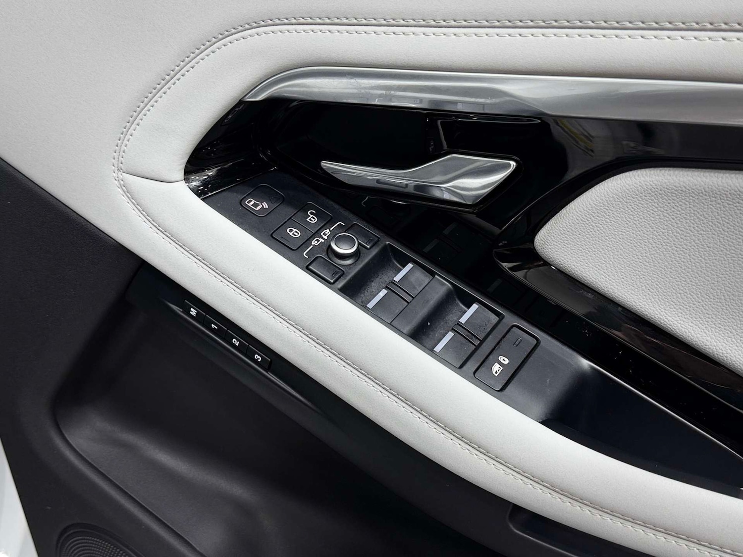 Used Land Rover Range Rover Evoque 2019 for sale - 77531912: Photo 39