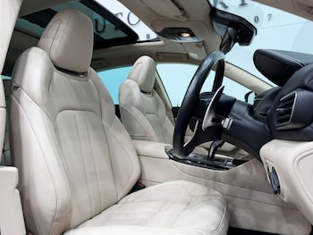 Used Maserati Levante 2023 for sale - 79517039: Photo
