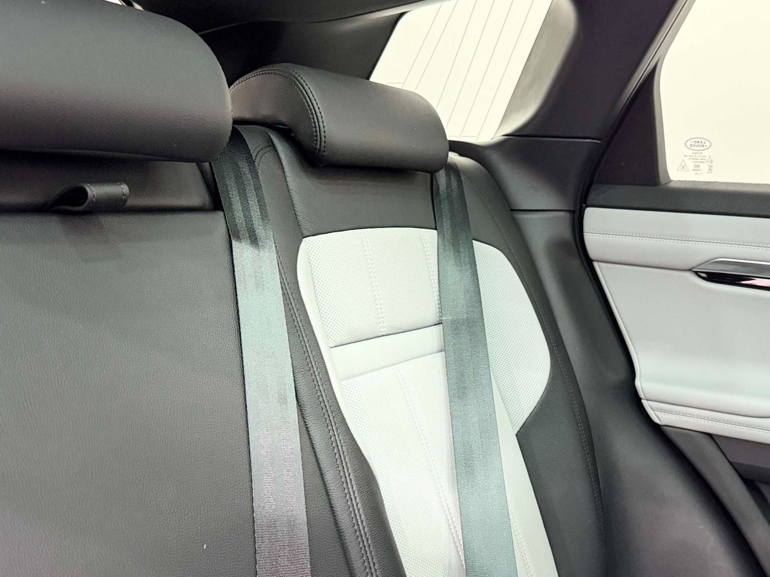 Used Land Rover Range Rover Evoque 2021 for sale - 76739858: Photo 16