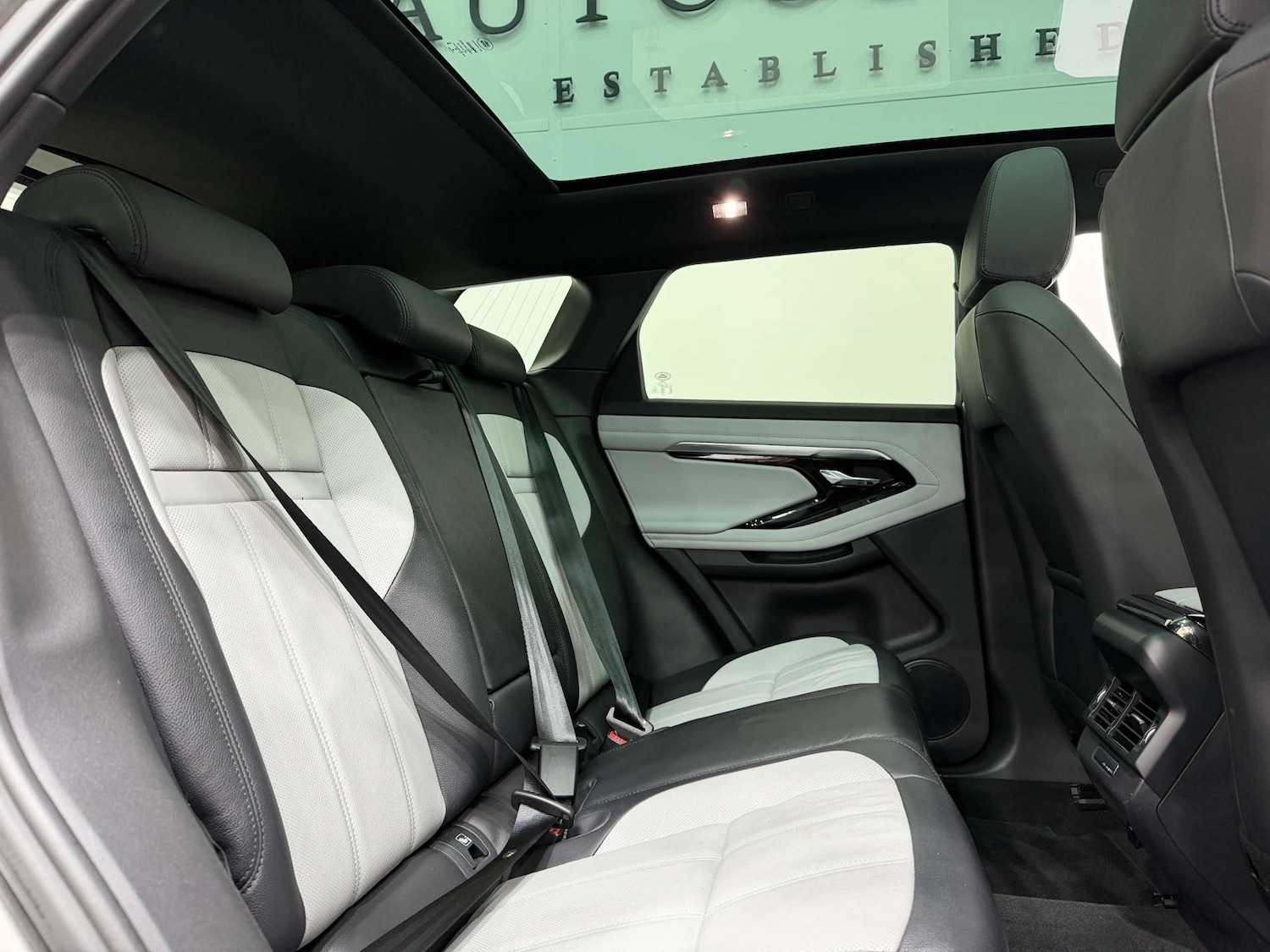 Used Land Rover Range Rover Evoque 2021 for sale - 76739858: Photo 17