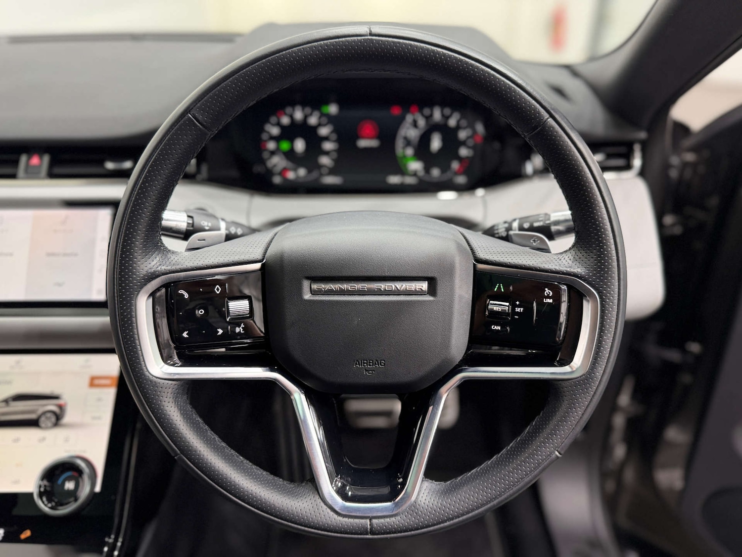 Used Land Rover Range Rover Evoque 2021 for sale - 76739858: Photo 24