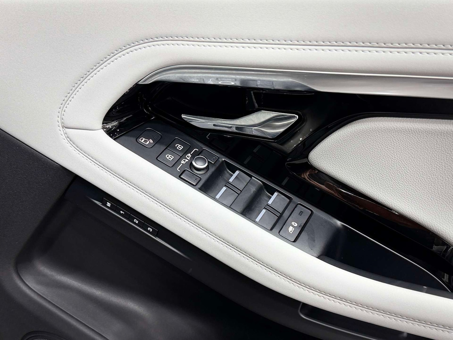 Used Land Rover Range Rover Evoque 2021 for sale - 76739858: Photo 37