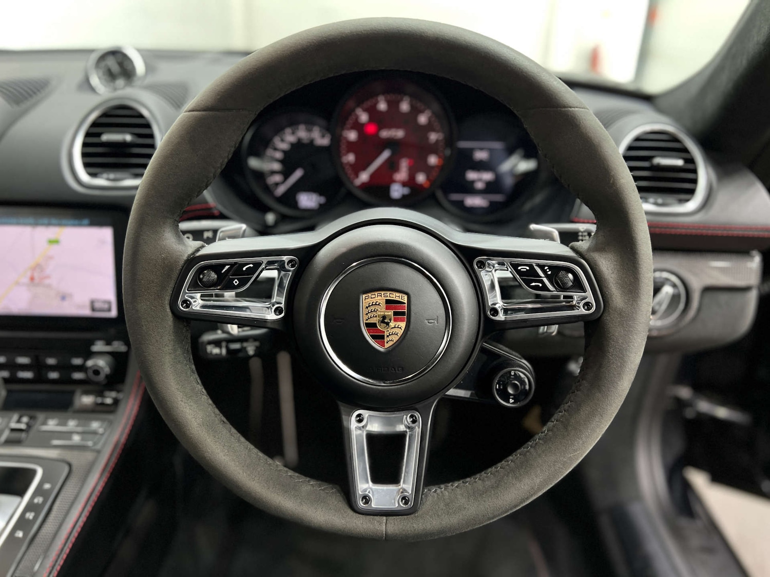 Used Porsche Cayman 2021 for sale - 77833841: Photo 21