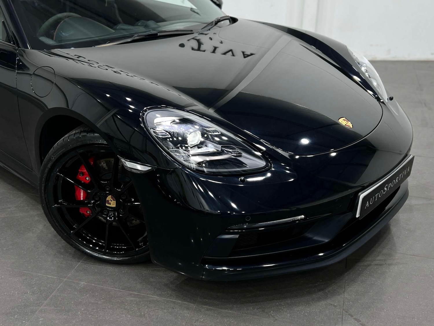 Used Porsche Cayman 2021 for sale - 77833841: Photo 32