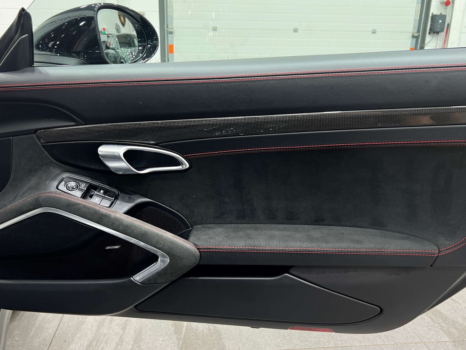 Used Porsche Cayman 2021 for sale - 77833841: Photo 37