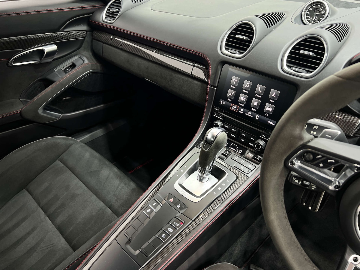 Used Porsche Cayman 2021 for sale - 77833841: Photo 41