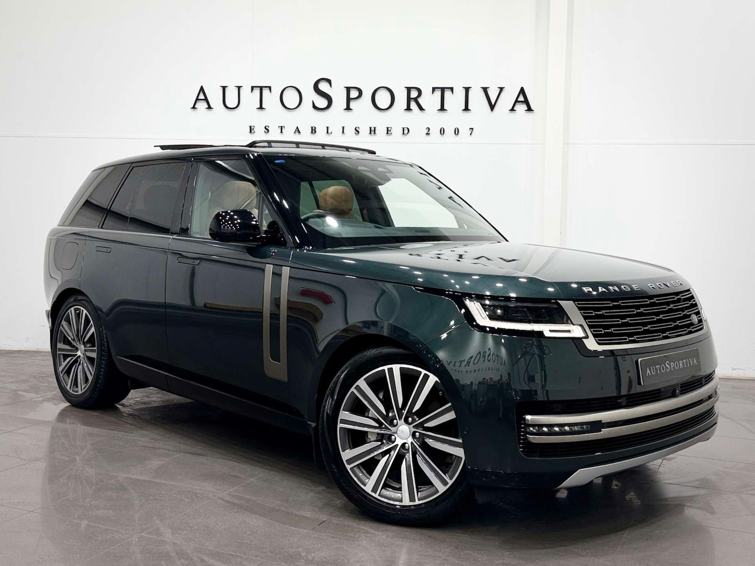 Used Land Rover Range Rover 2022 for sale - 77937310: Photo 1