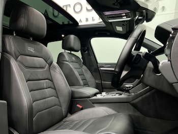 Used Volkswagen Touareg 2022 for sale - 78698901: Photo