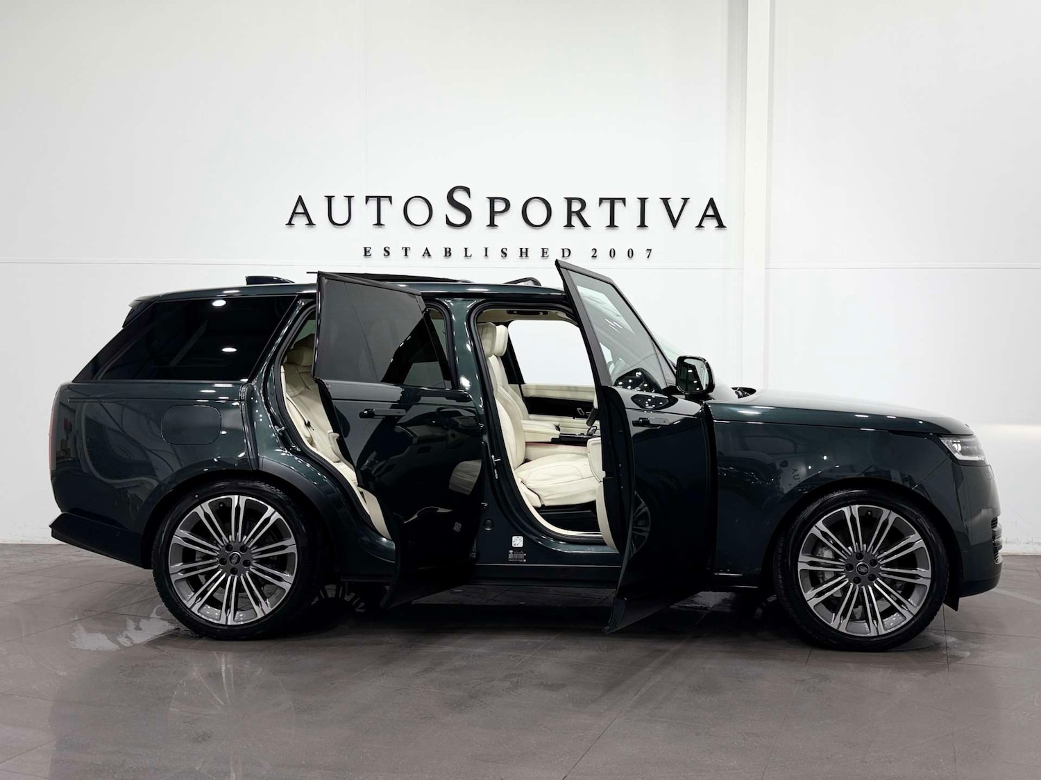 Used Land Rover Range Rover 2023 for sale - 77833952: Photo 15