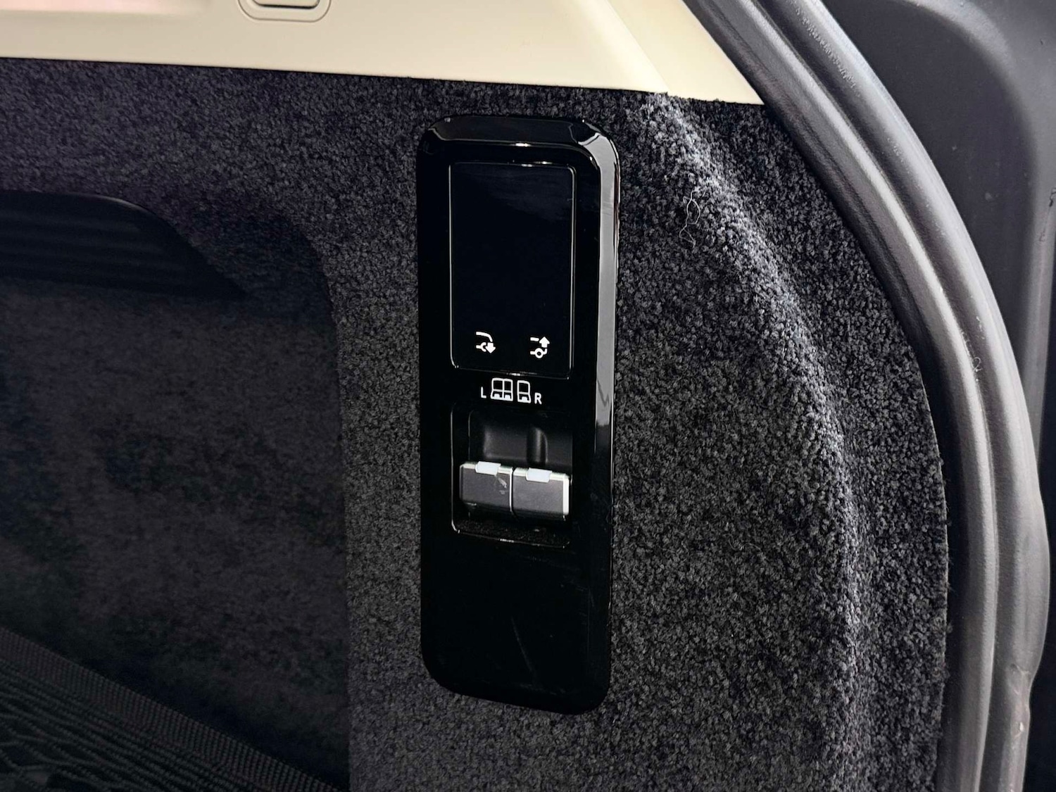 Used Land Rover Range Rover 2023 for sale - 77833952: Photo 30