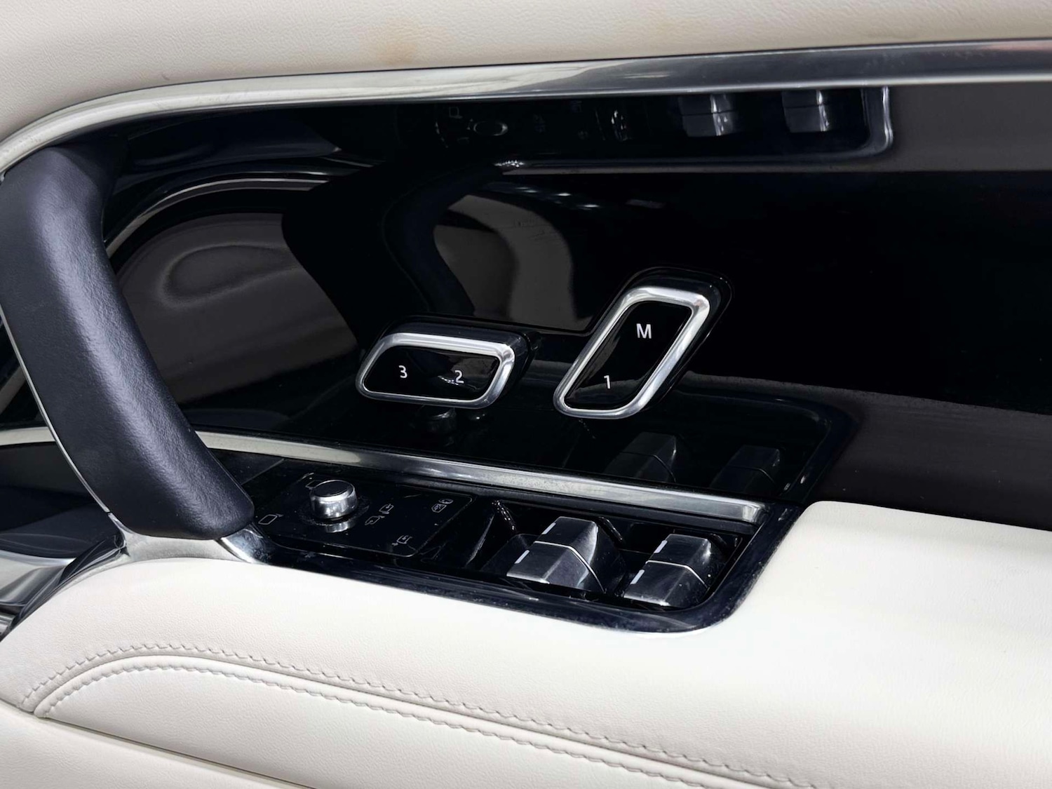 Used Land Rover Range Rover 2023 for sale - 77833952: Photo 36