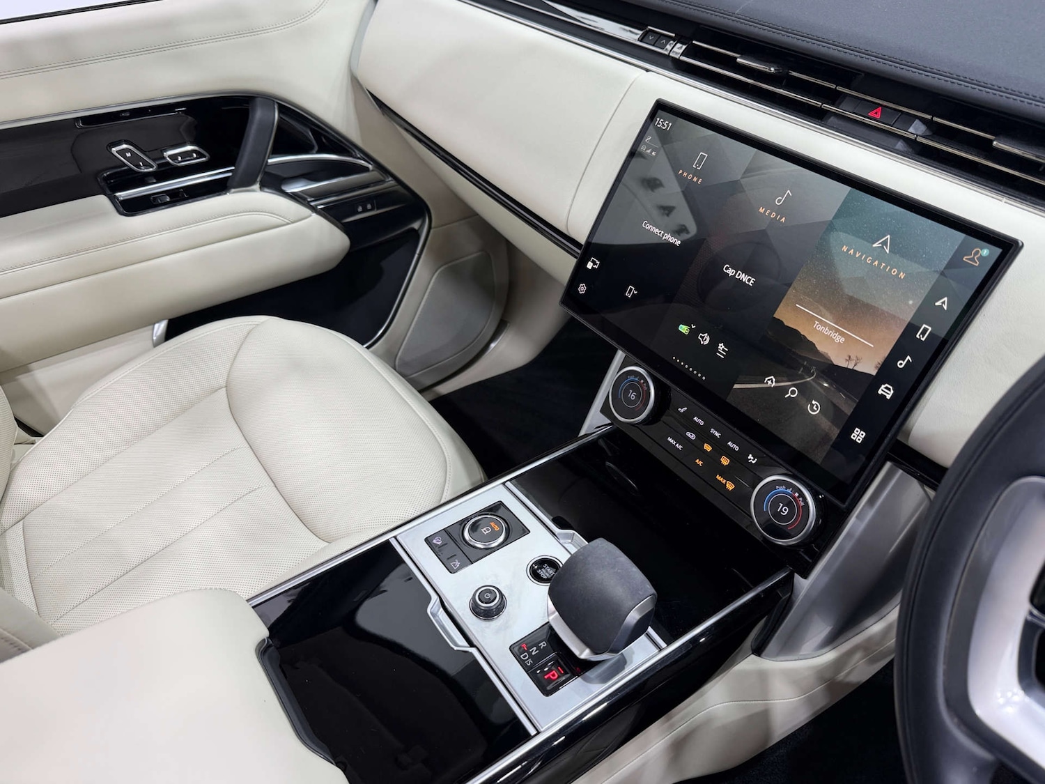 Used Land Rover Range Rover 2023 for sale - 77833952: Photo 44