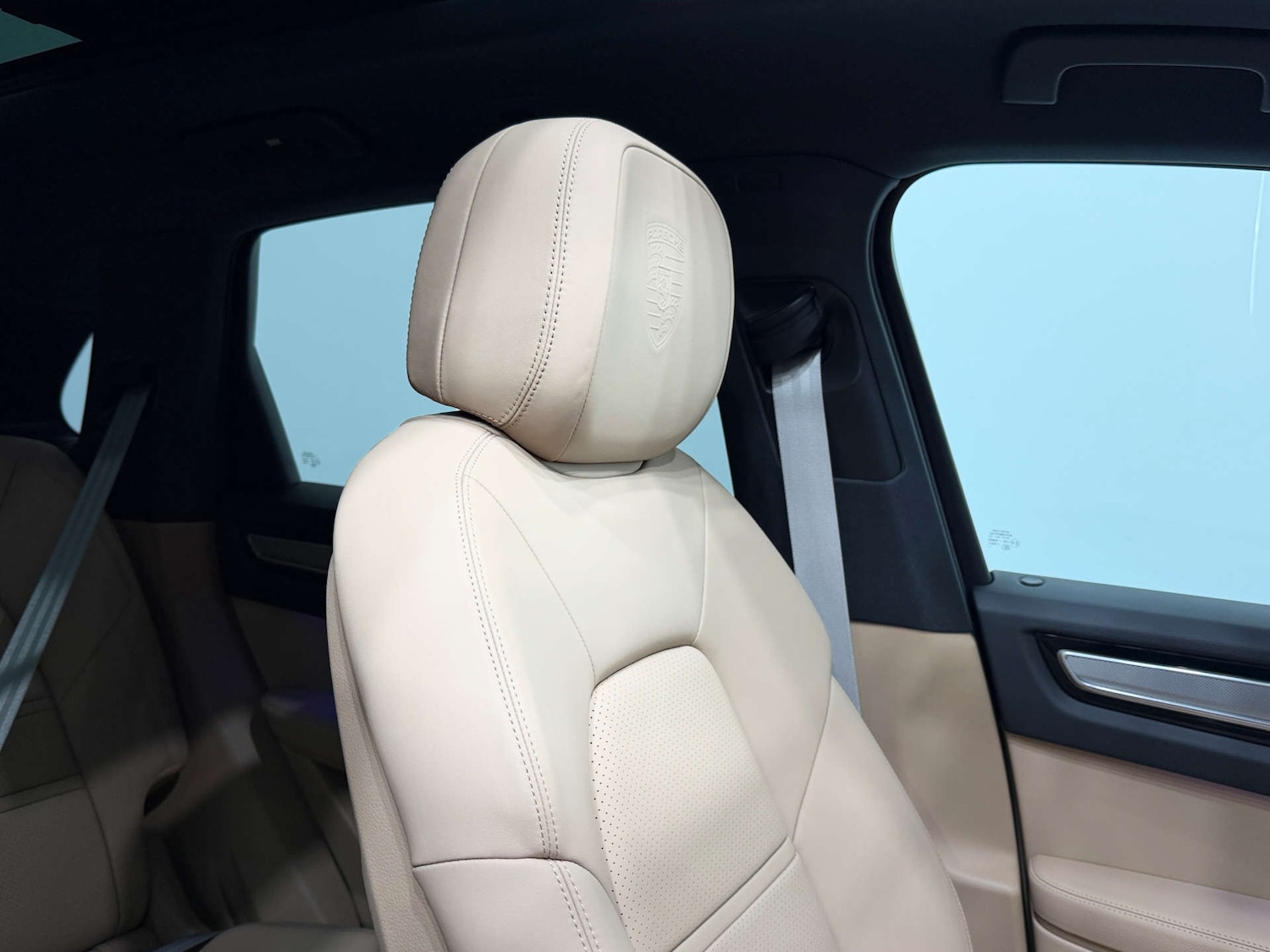 Used Porsche Cayenne 2022 for sale - 77833863: Photo 44