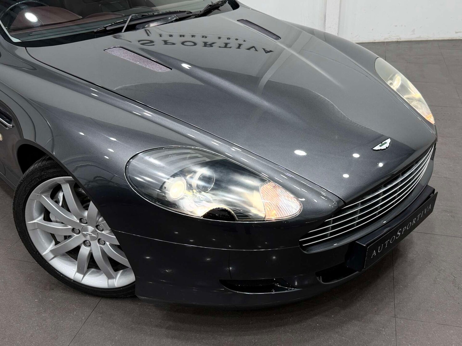 Used Aston Martin DB9 2004 for sale - 77833846: Photo 24