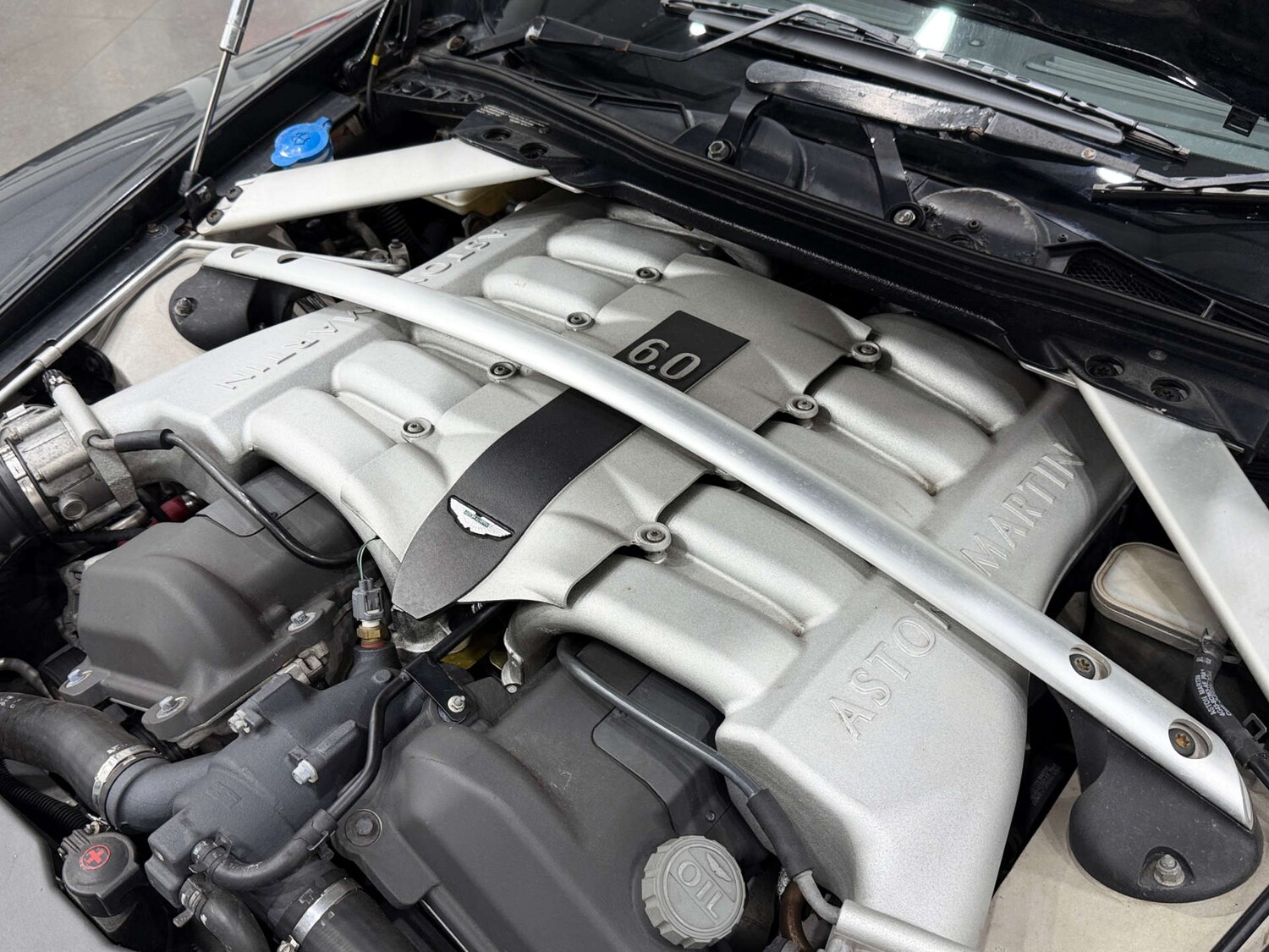 Used Aston Martin DB9 2004 for sale - 77833846: Photo 27