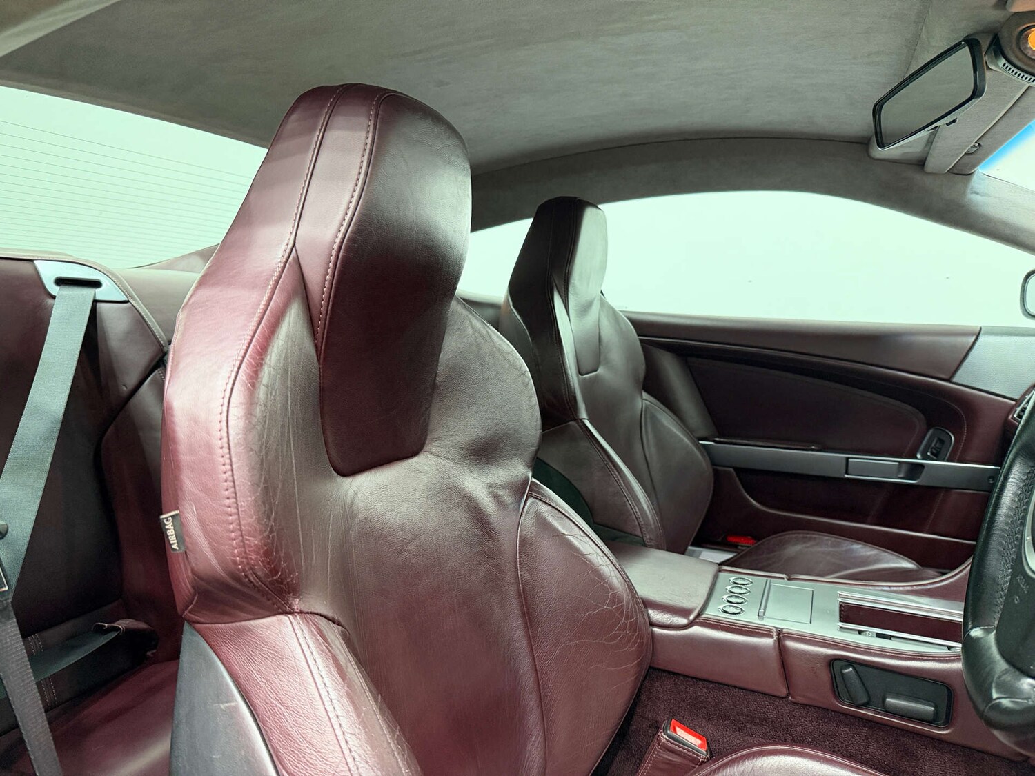 Used Aston Martin DB9 2004 for sale - 77833846: Photo 34