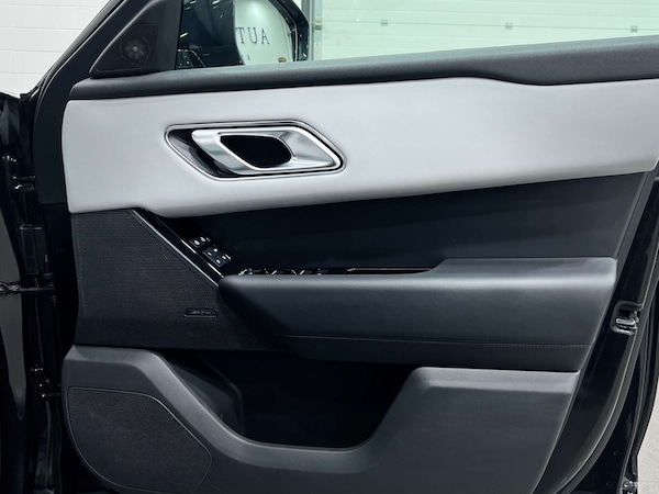 Used Land Rover Range Rover Velar 2023 for sale - 76277637: Photo 36