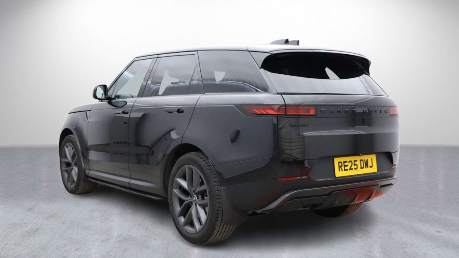 Used Land Rover Range Rover Sport 2025 for sale - 77531899: Photo 4