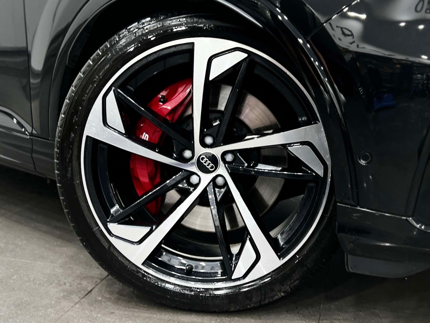 Used Audi Q7 2023 for sale - 76068167: Photo 12