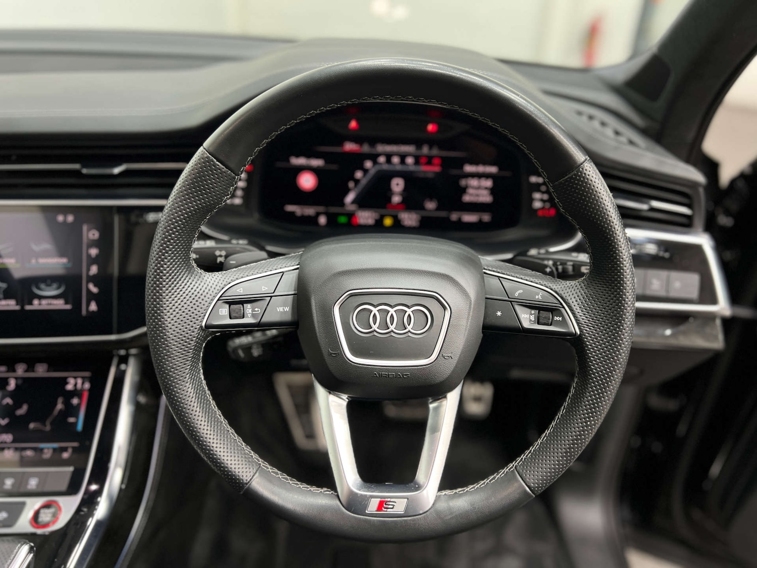Used Audi Q7 2023 for sale - 76068167: Photo 23