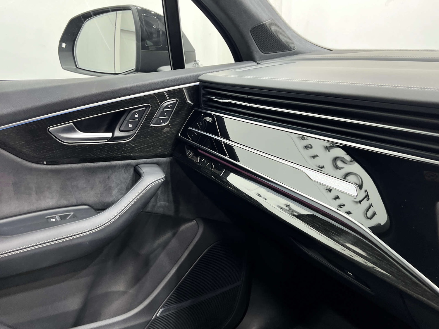 Used Audi Q7 2023 for sale - 76068167: Photo 36