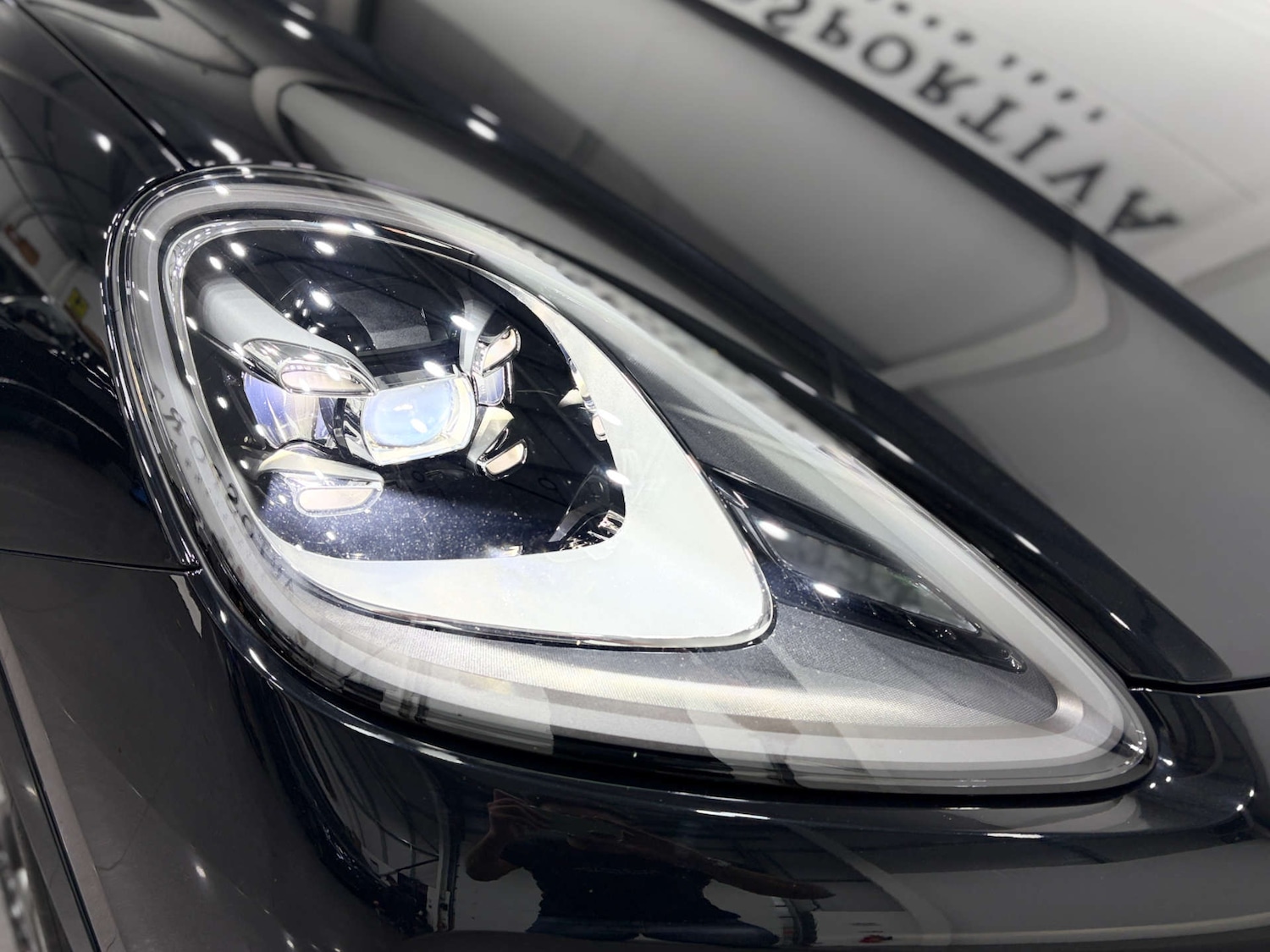 Used Porsche Cayenne 2022 for sale - 77833880: Photo 44