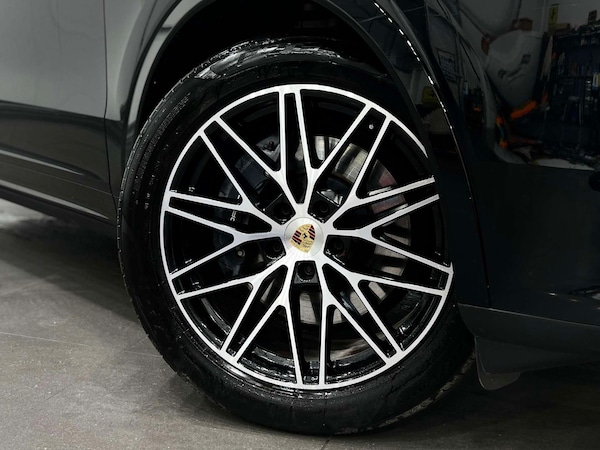 Used Porsche Cayenne 2023 for sale - 76144412: Photo 14