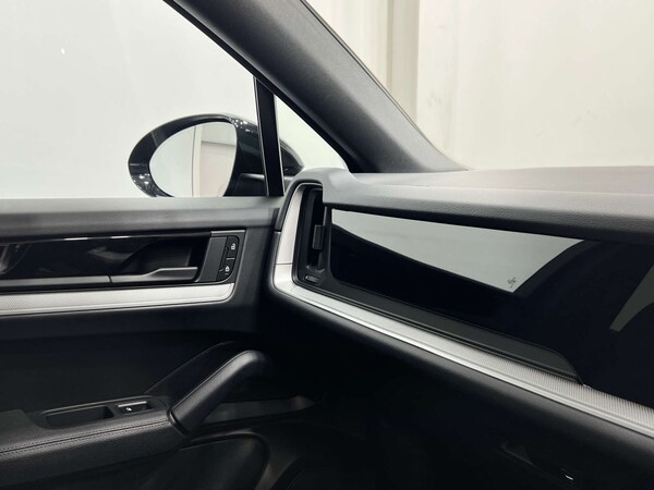 Used Porsche Cayenne 2023 for sale - 76144412: Photo 38