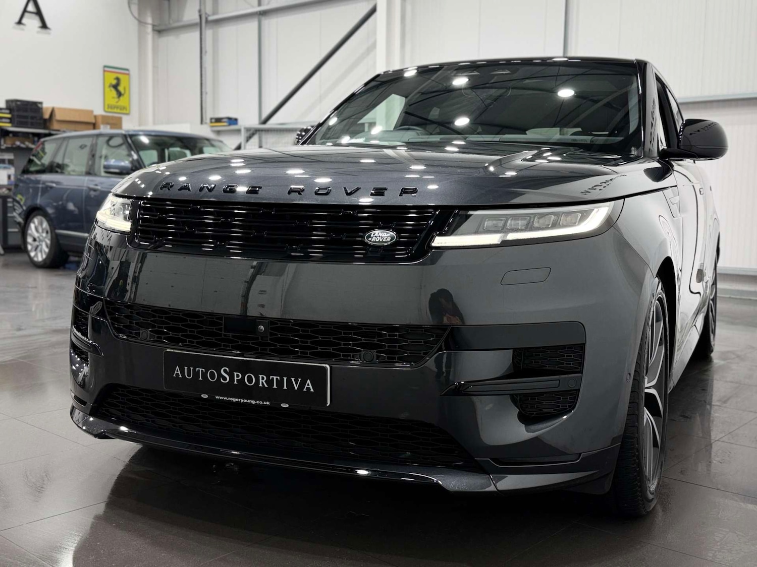 Used Land Rover Range Rover Sport 2024 for sale - 77833908: Photo 12