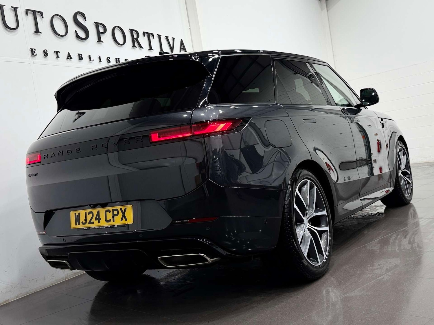 Used Land Rover Range Rover Sport 2024 for sale - 77833908: Photo 27