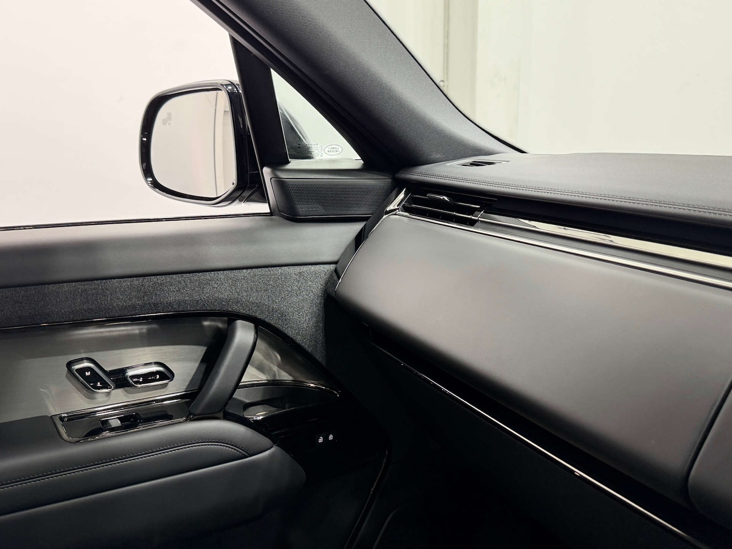 Used Land Rover Range Rover Sport 2024 for sale - 77833908: Photo 37