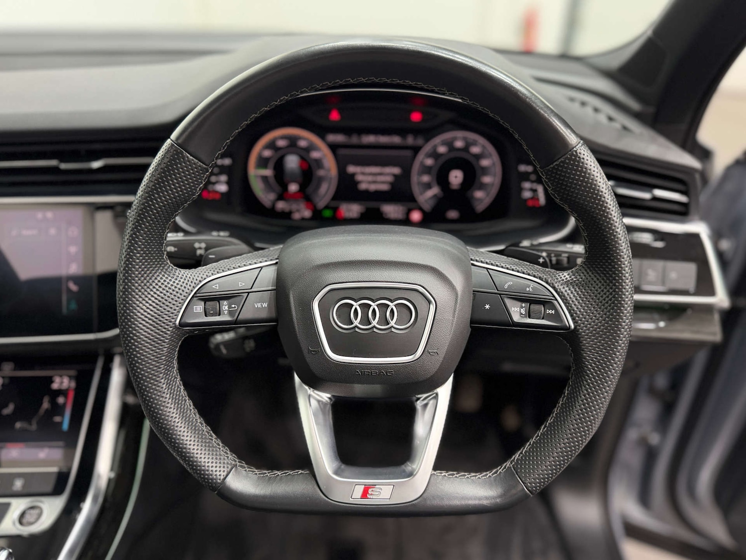 Used Audi Q7 2021 for sale - 77211857: Photo 24