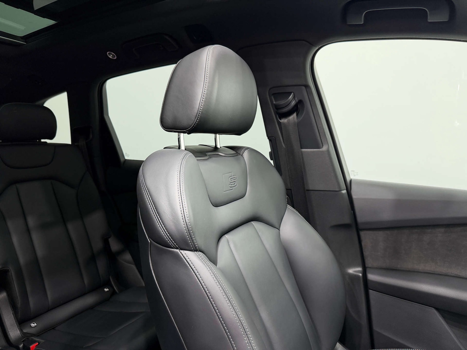 Used Audi Q7 2021 for sale - 77211857: Photo 45