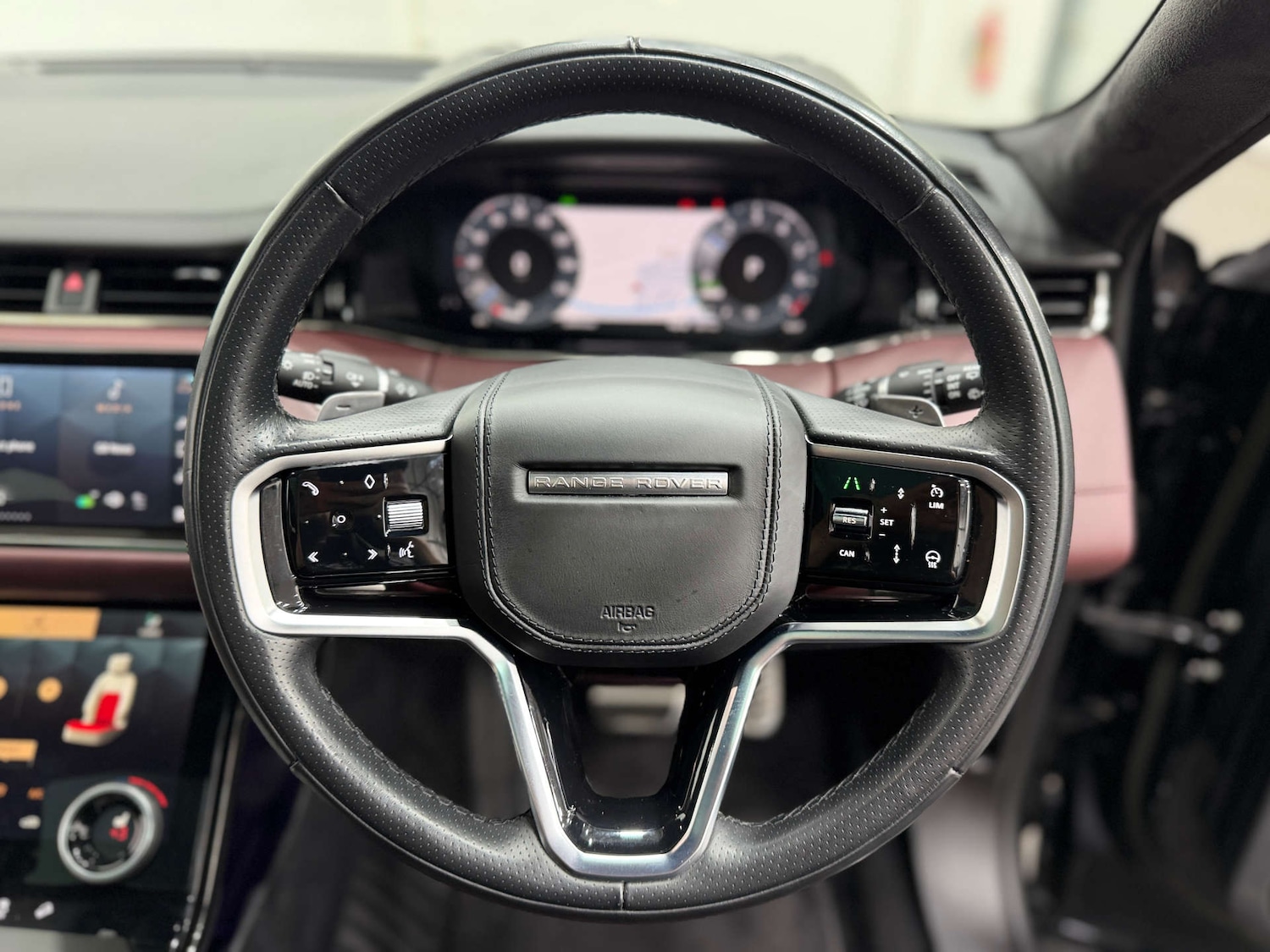 Used Land Rover Range Rover Evoque 2023 for sale - 76737893: Photo 24