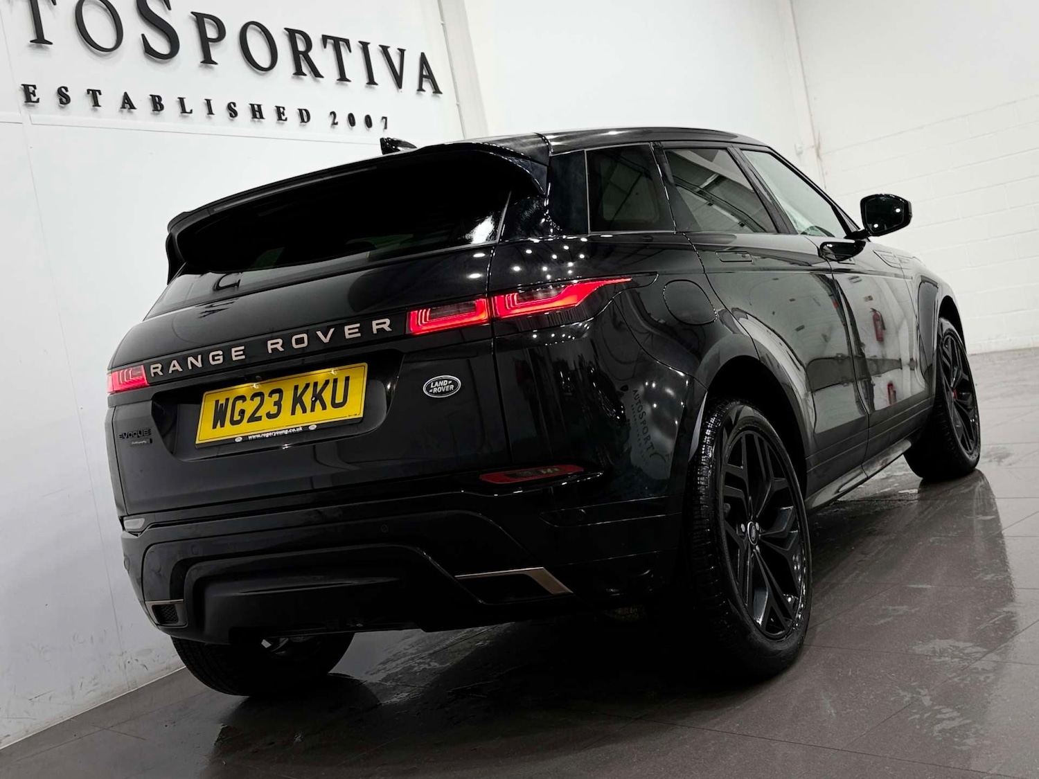 Used Land Rover Range Rover Evoque 2023 for sale - 76737893: Photo 28