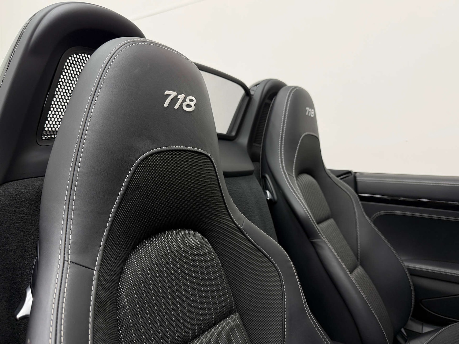 Used Porsche Other 2023 for sale - 77983800: Photo 18