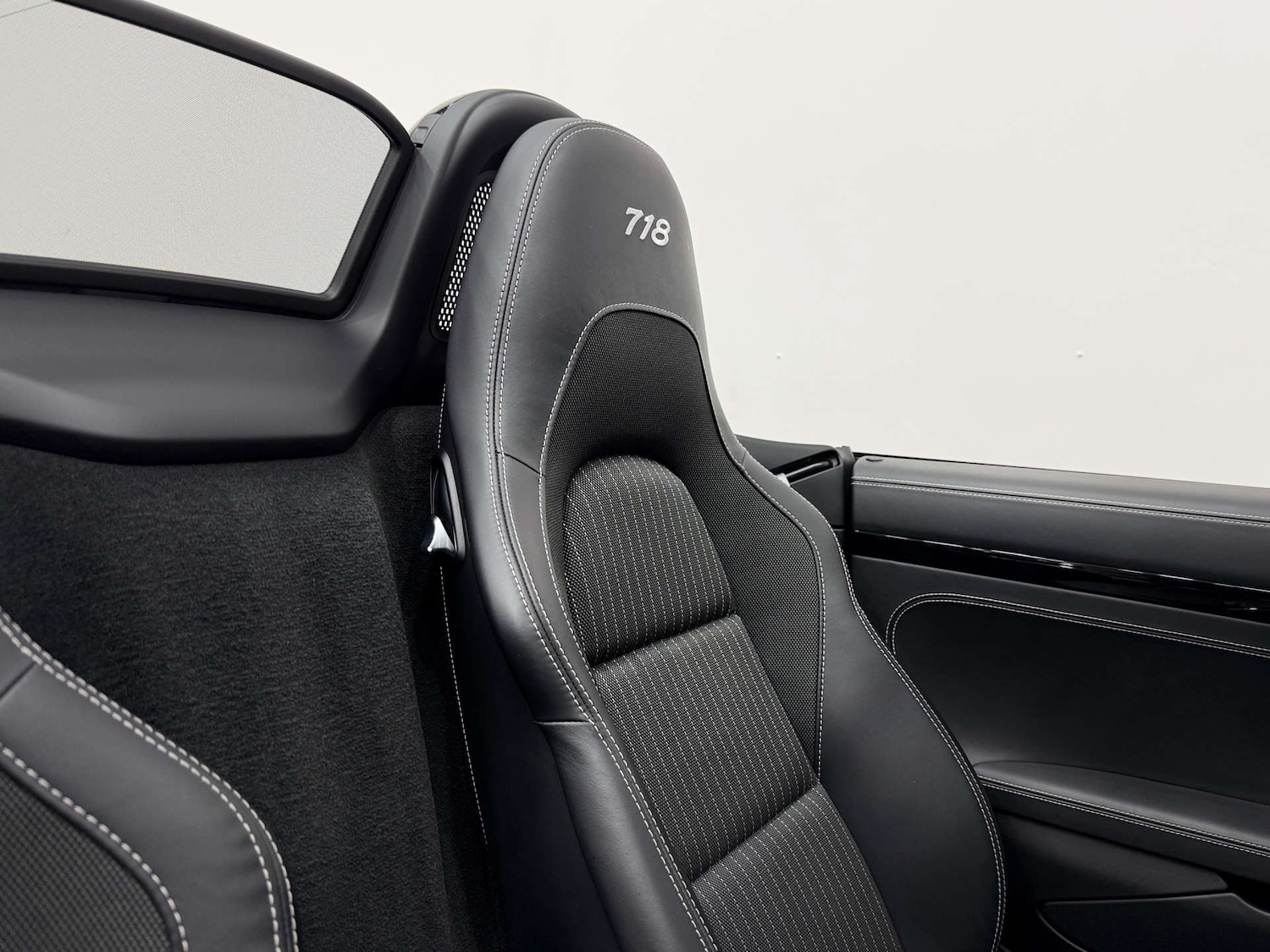 Used Porsche Other 2023 for sale - 77983800: Photo 19