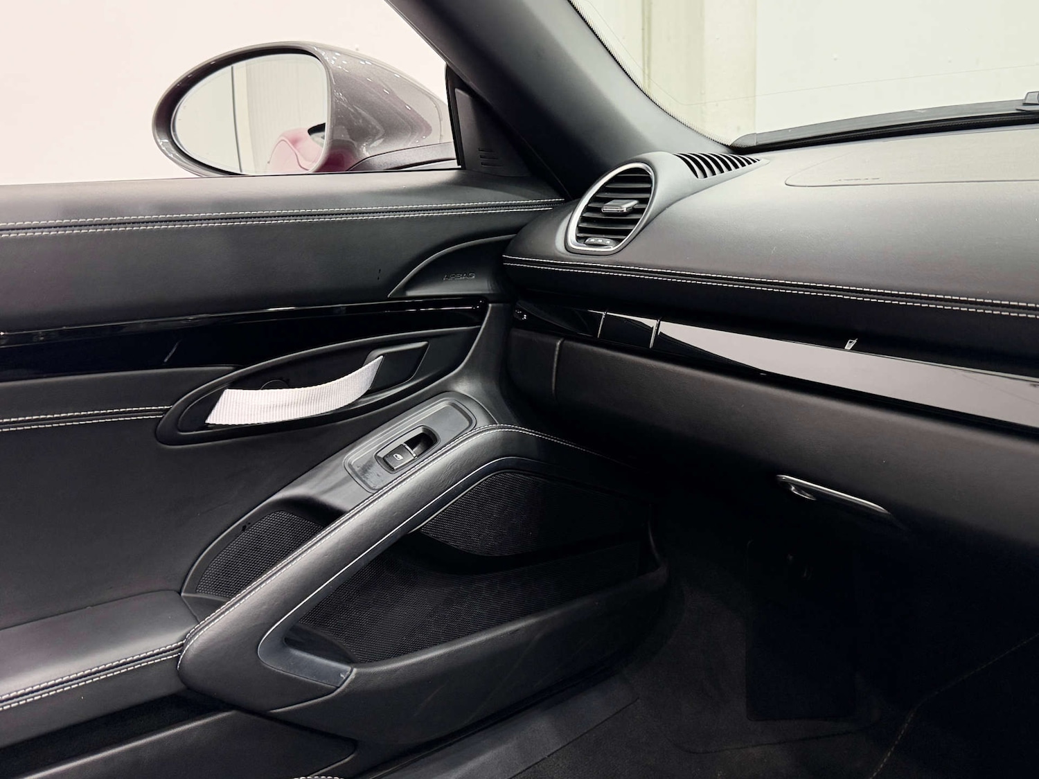 Used Porsche Other 2023 for sale - 77983800: Photo 45