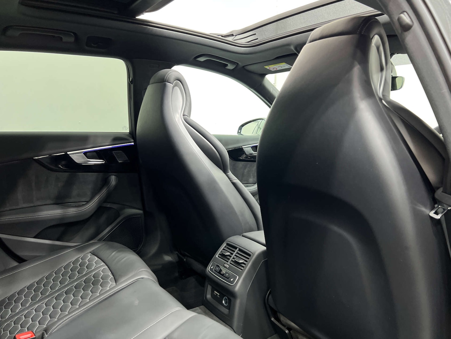 Used Audi RS4 2024 for sale - 76600858: Photo 18