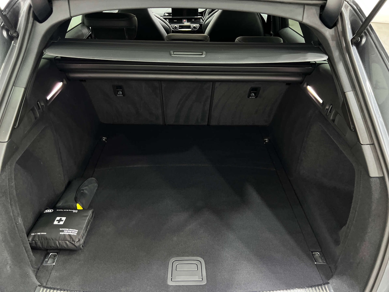 Used Audi RS4 2024 for sale - 76600858: Photo 31