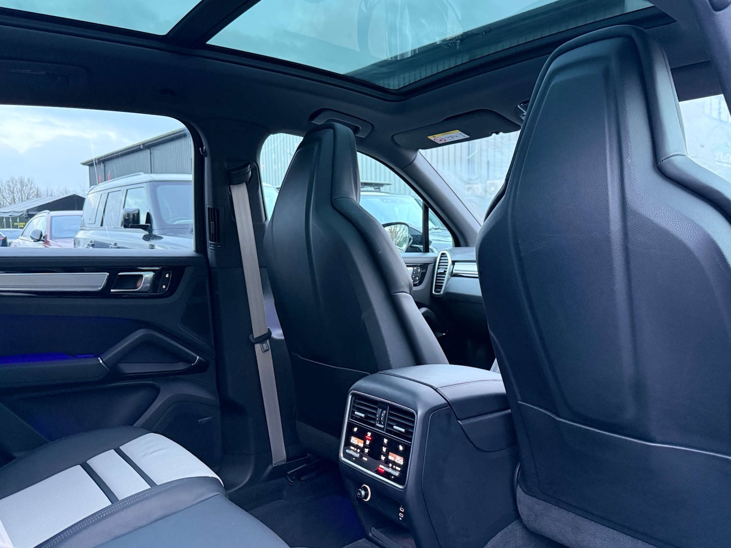 Used Porsche Cayenne 2023 for sale - 77366827: Photo 11