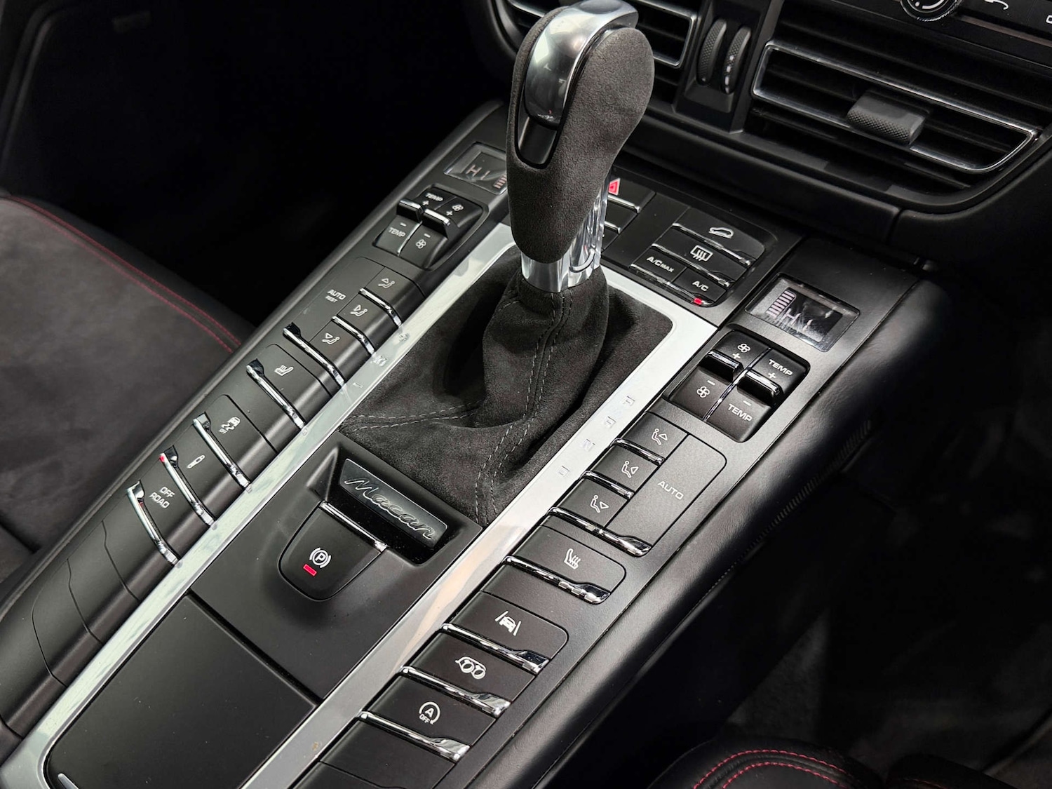 Used Porsche Macan 2020 for sale - 77833888: Photo 50