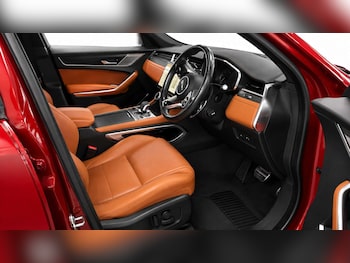 Used Jaguar F-Pace 2023 for sale - 79596278: Photo