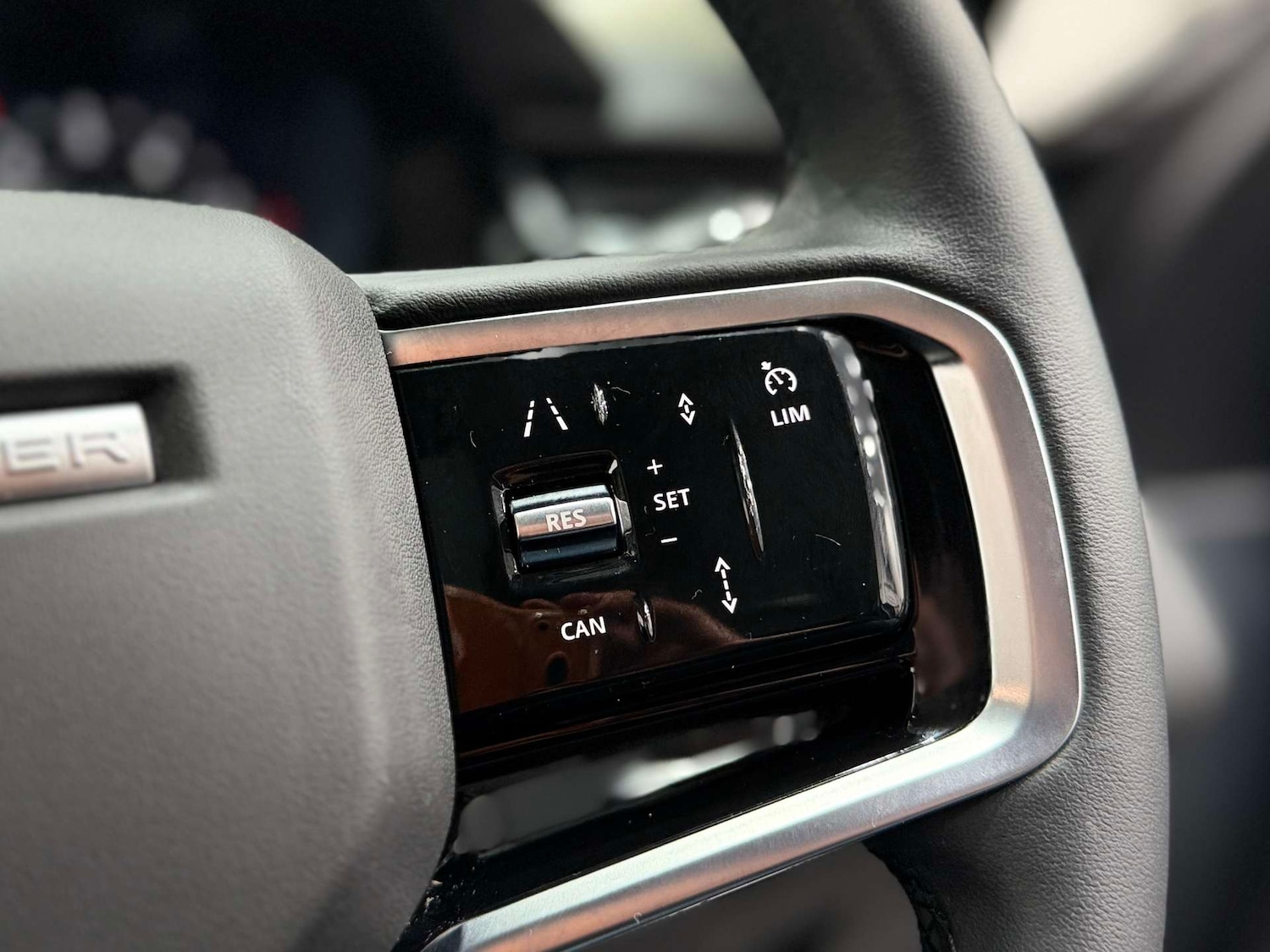 Used Land Rover Range Rover Velar 2022 for sale - 77833866: Photo 18